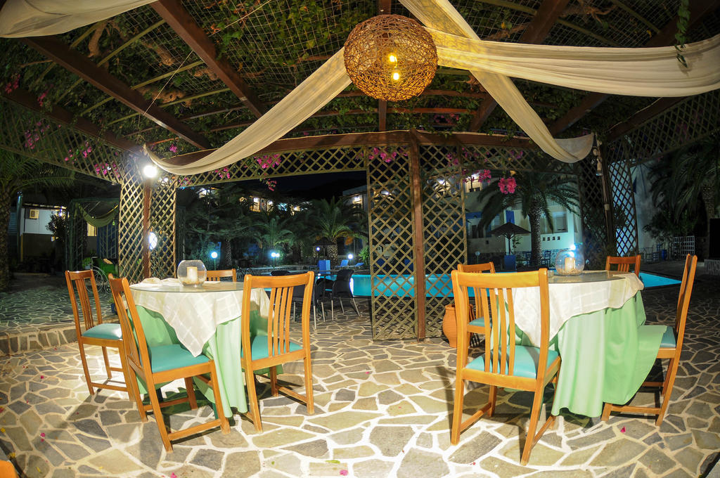 Efstathia Hotel Xirokambos  外观 照片