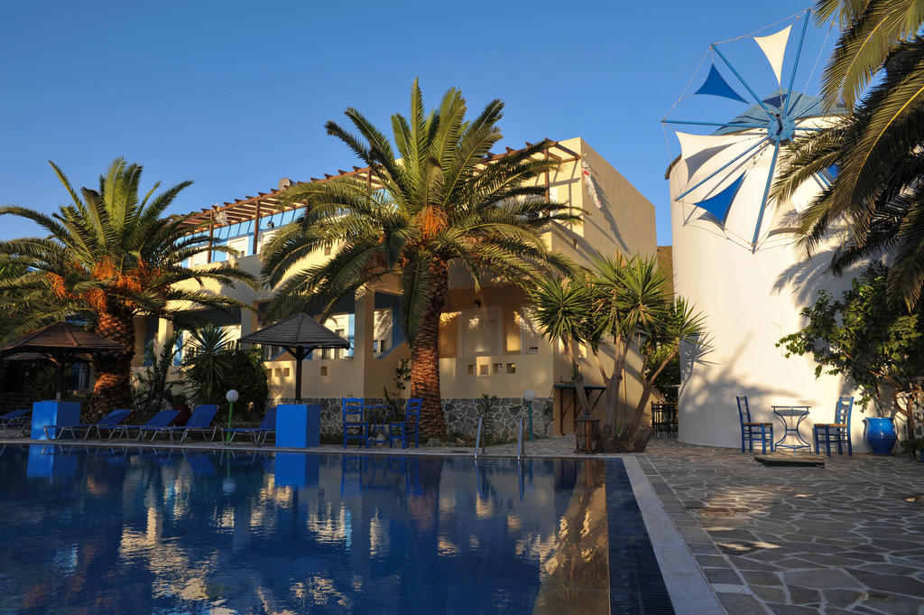 Efstathia Hotel Xirokambos  外观 照片