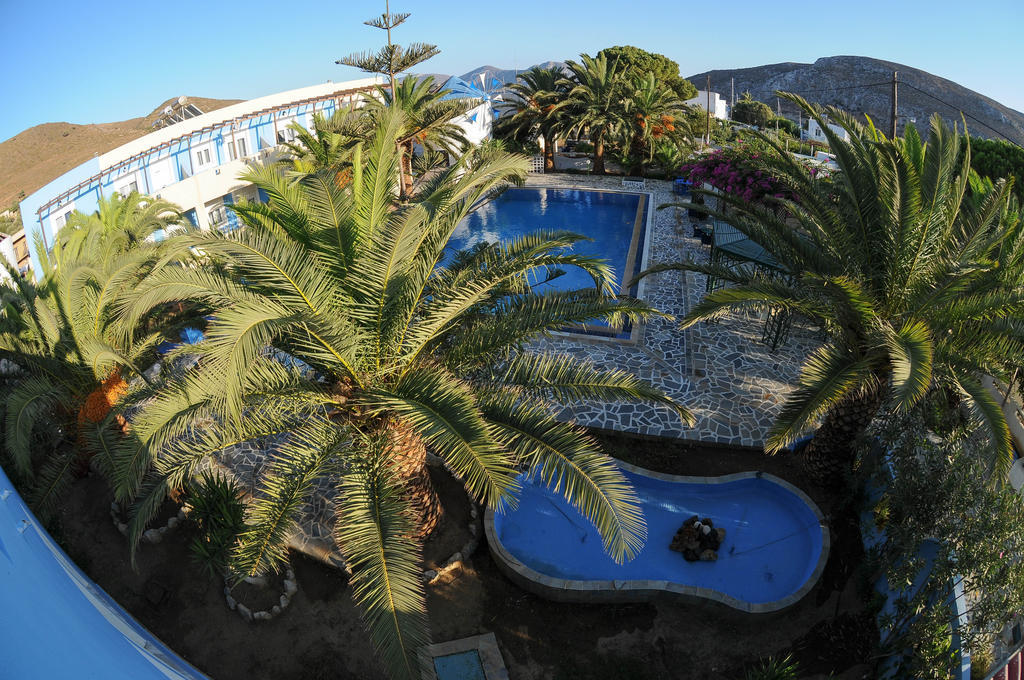 Efstathia Hotel Xirokambos  外观 照片
