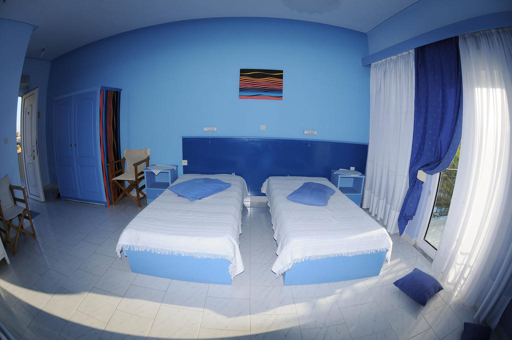Efstathia Hotel Xirokambos  外观 照片