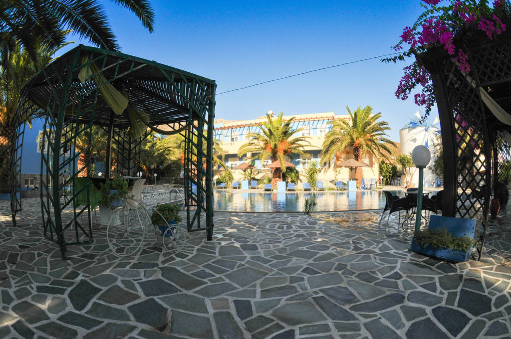 Efstathia Hotel Xirokambos  外观 照片