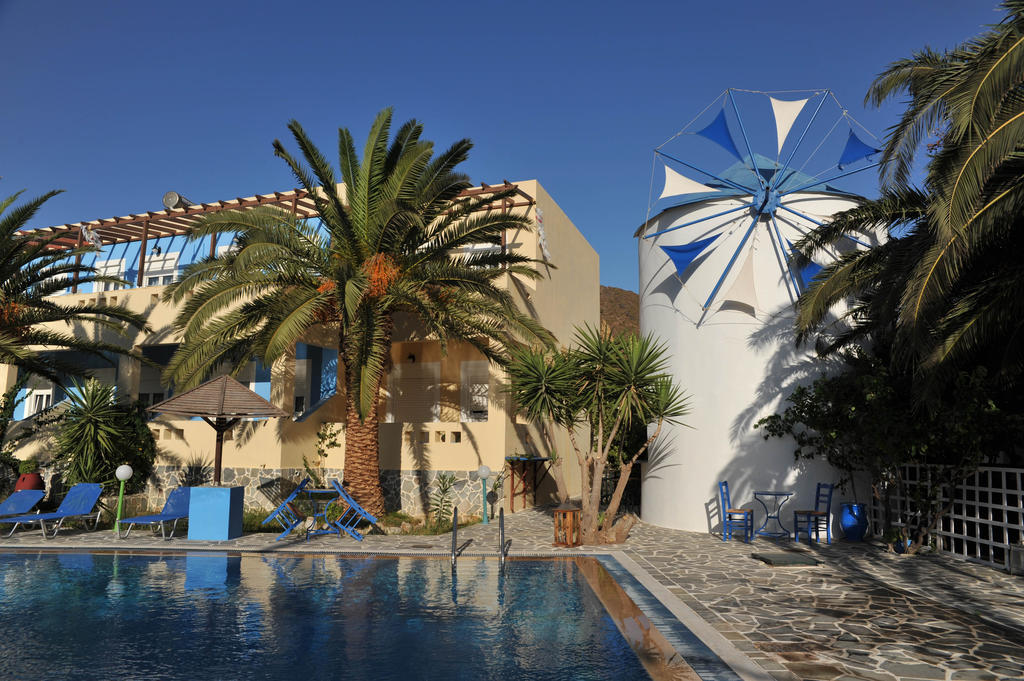 Efstathia Hotel Xirokambos  外观 照片
