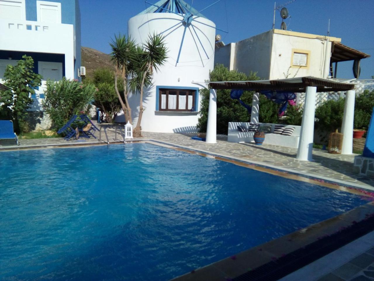 Efstathia Hotel Xirokambos  外观 照片